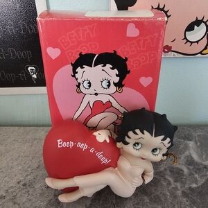 Betty Boop Bath & Body Figurine - Red and Cream
